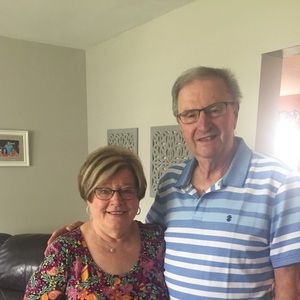 Meet your Posher, Sandy